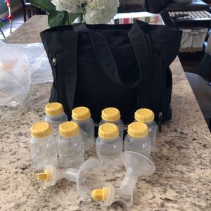 Medela pump bag plus bottles